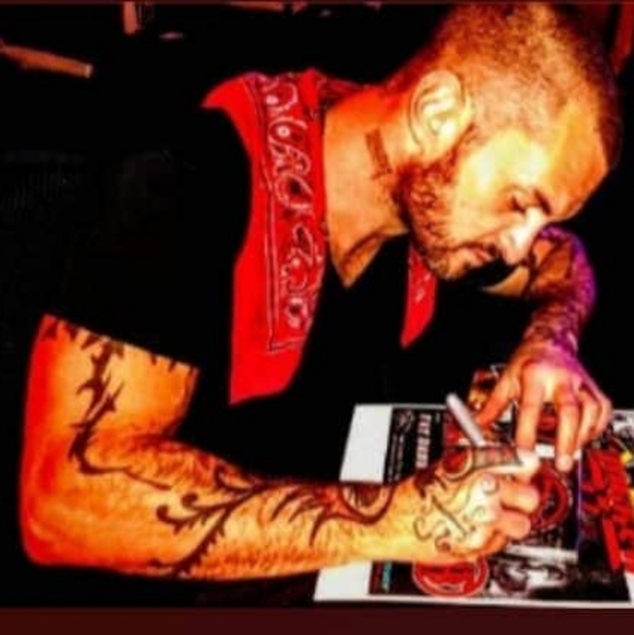 Meet your Posher, Matt - Picture 6 of 10